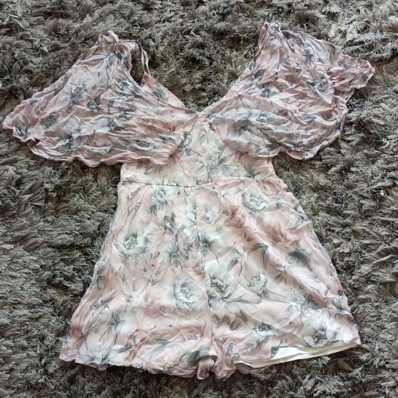 Forever New Pants - ✨Forever New floral romper